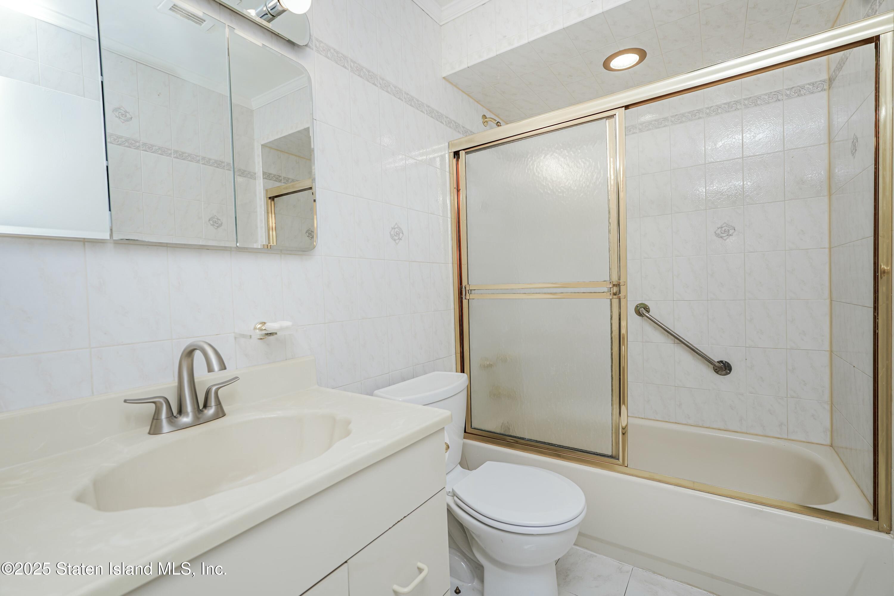 123 Cortelyou Avenue #2-4, Staten Island, New York image 11