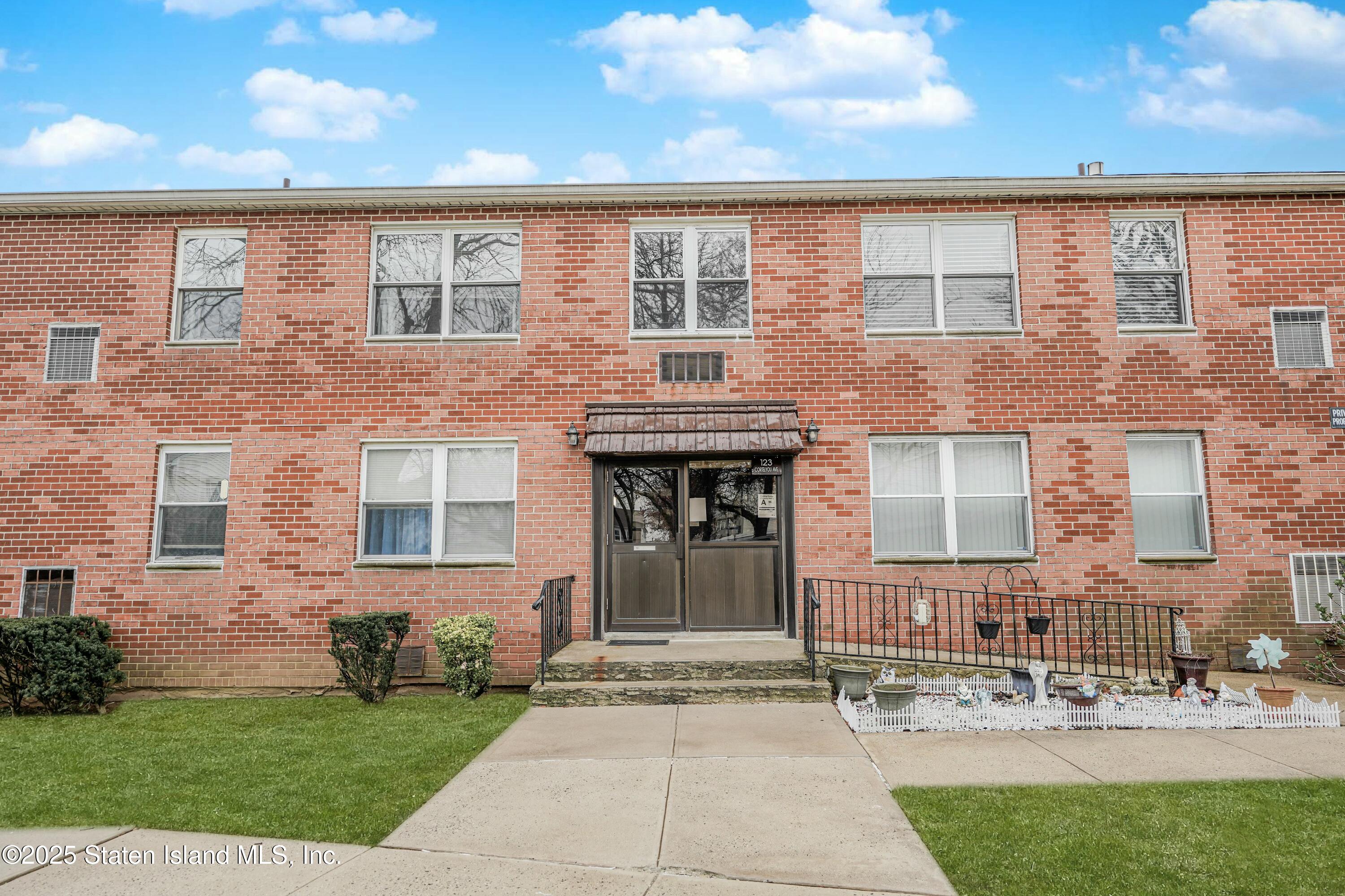 123 Cortelyou Avenue #2-4, Staten Island, New York image 1