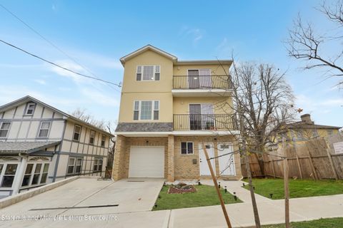 Photo of 59 Park Place, Staten Island, NY 10301 (MLS # 1165802)