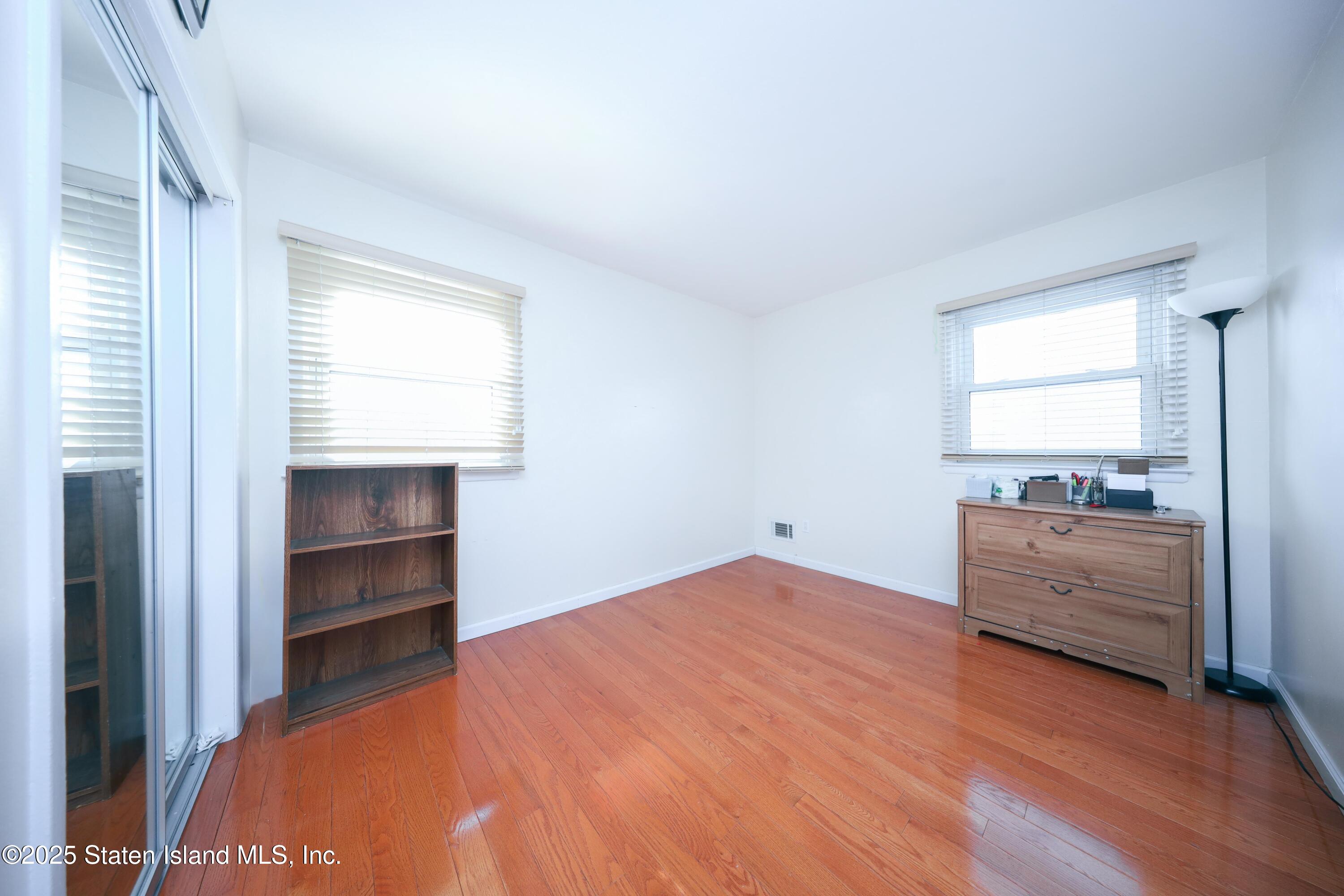 50 Slater Boulevard, Staten Island, New York image 28