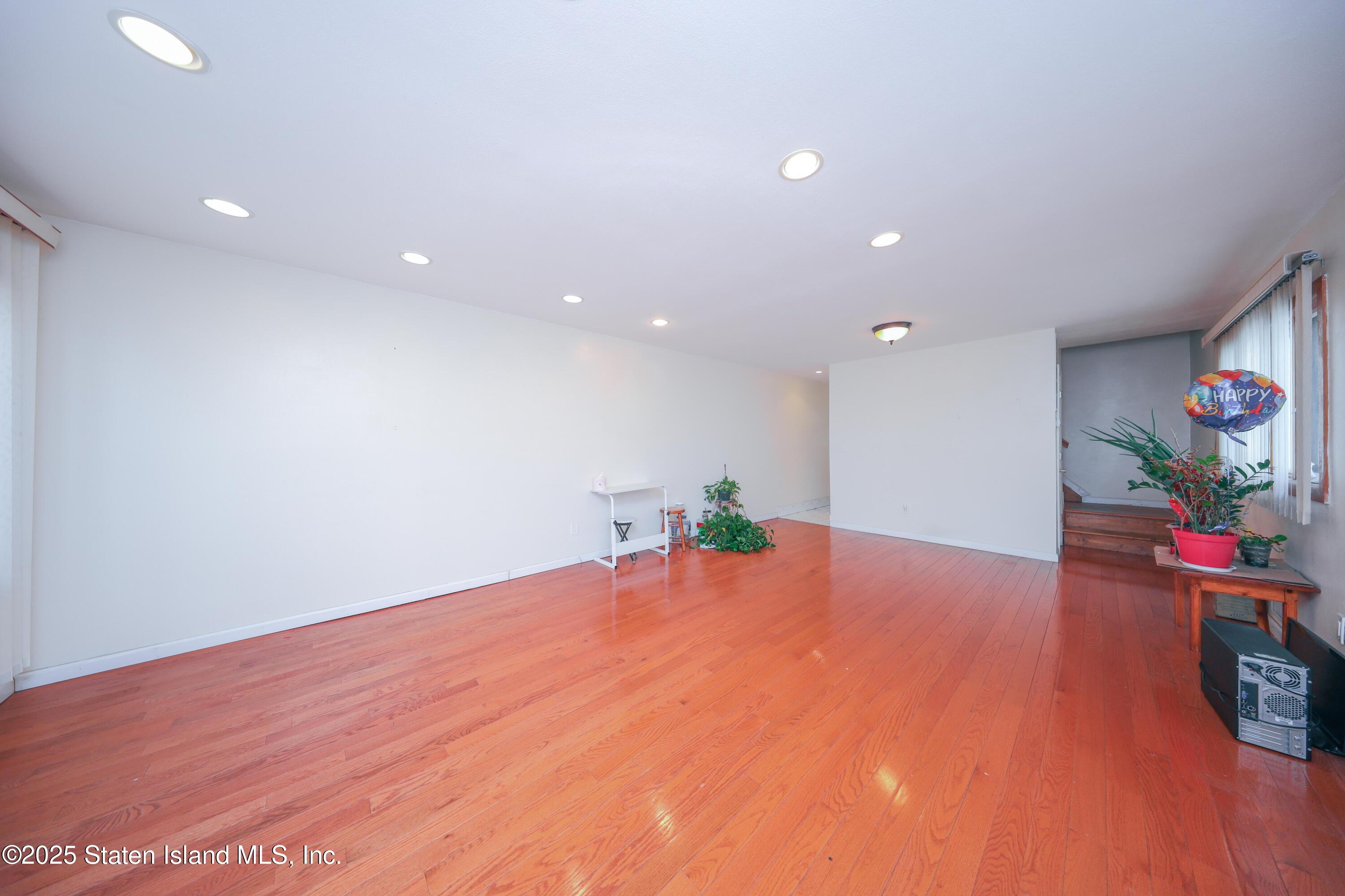 50 Slater Boulevard, Staten Island, New York image 17
