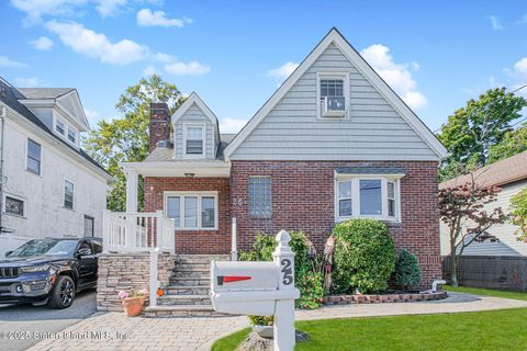 Photo of 25 4th Street, Staten Island, NY 10306 (MLS # 2505733)