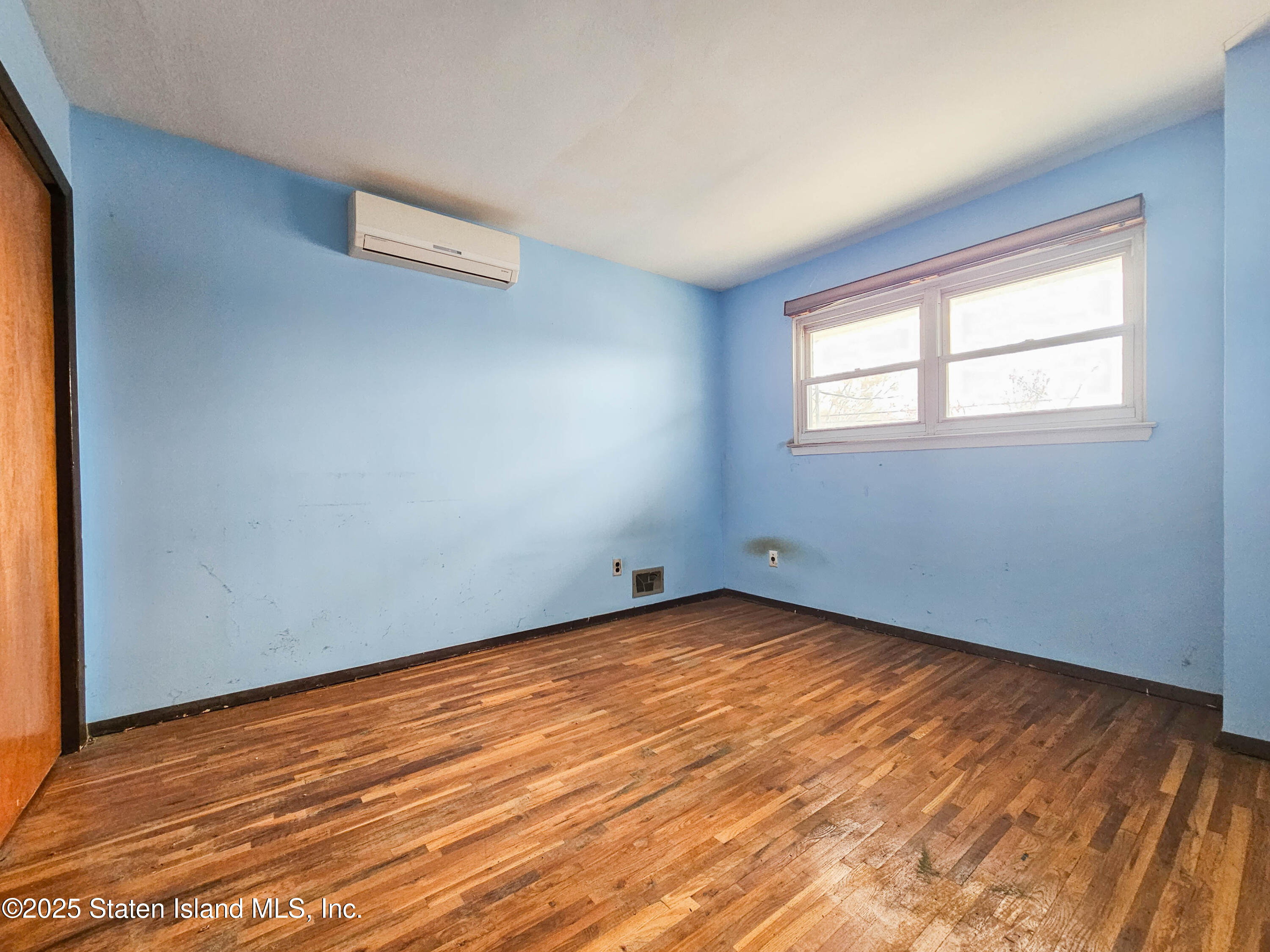 291 Bedford Avenue, Staten Island, New York image 7