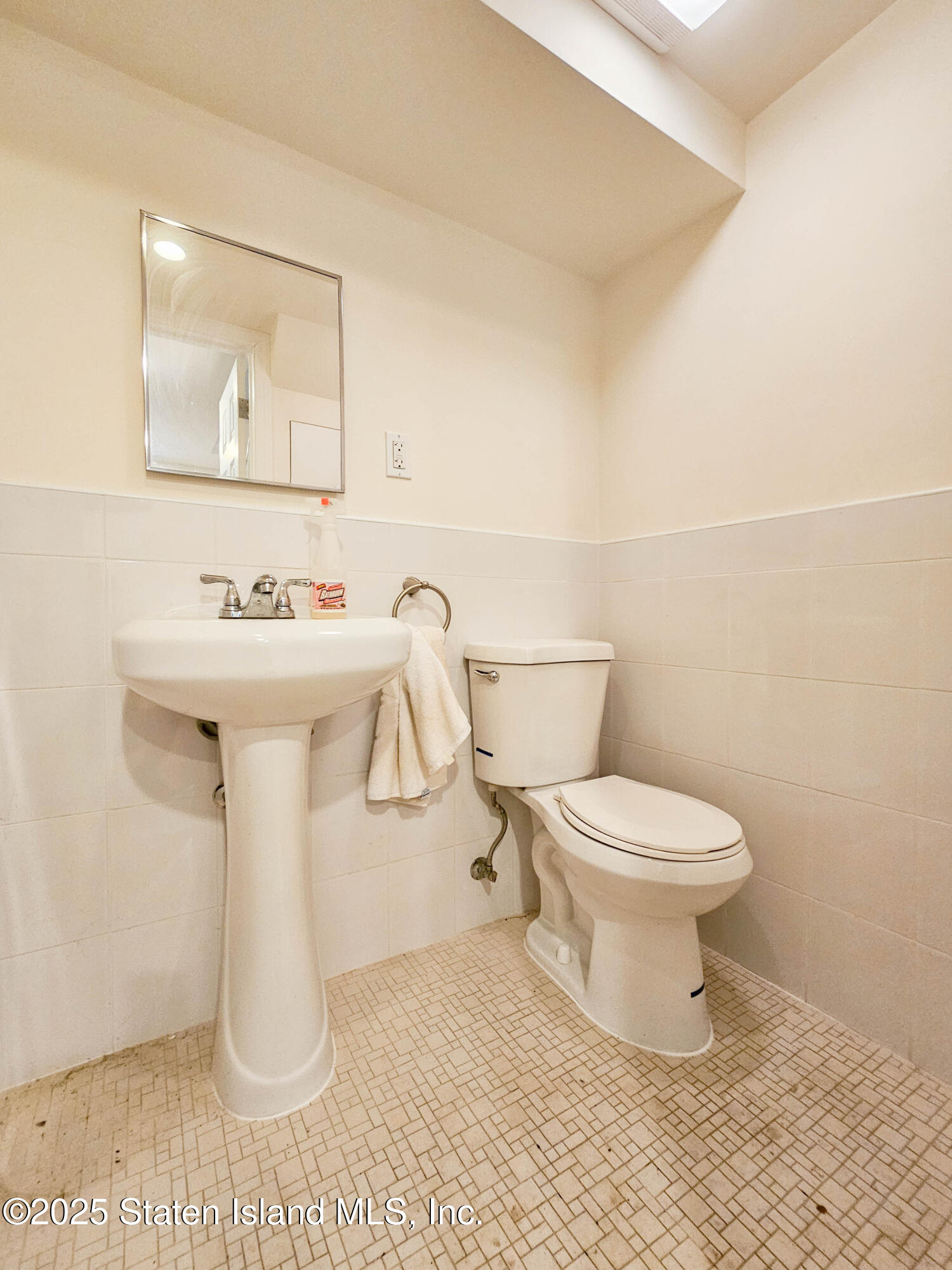 291 Bedford Avenue, Staten Island, New York image 9