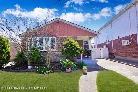 Photo of 21724 47th Road, Queens, NY 11361 (MLS # 1161401)