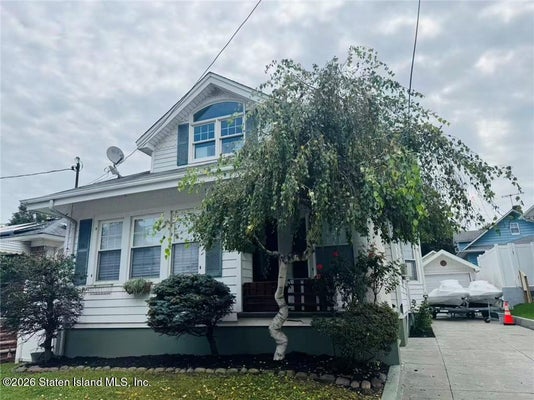 305 BIDWELL AVE, STATEN ISLAND, NY 10314 - Image d2f82593bcbb4d53ea2ca7d4de283f75/2311113954
