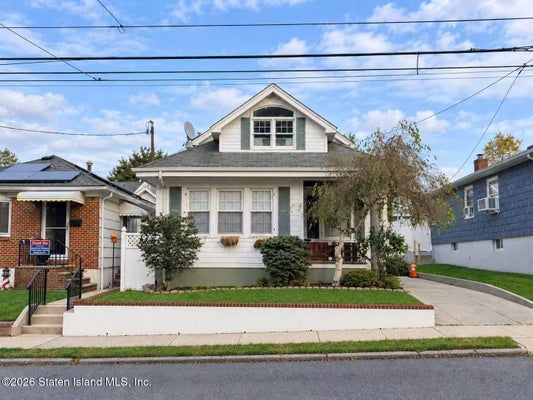 305 BIDWELL AVE, STATEN ISLAND, NY 10314 - Image d2f82593bcbb4d53ea2ca7d4de283f75/3001167350