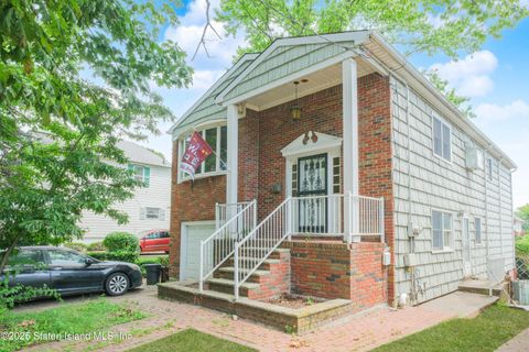 Photo of 35 Cypress Avenue Ave, Staten Island, NY 10301 (MLS # 2503911)