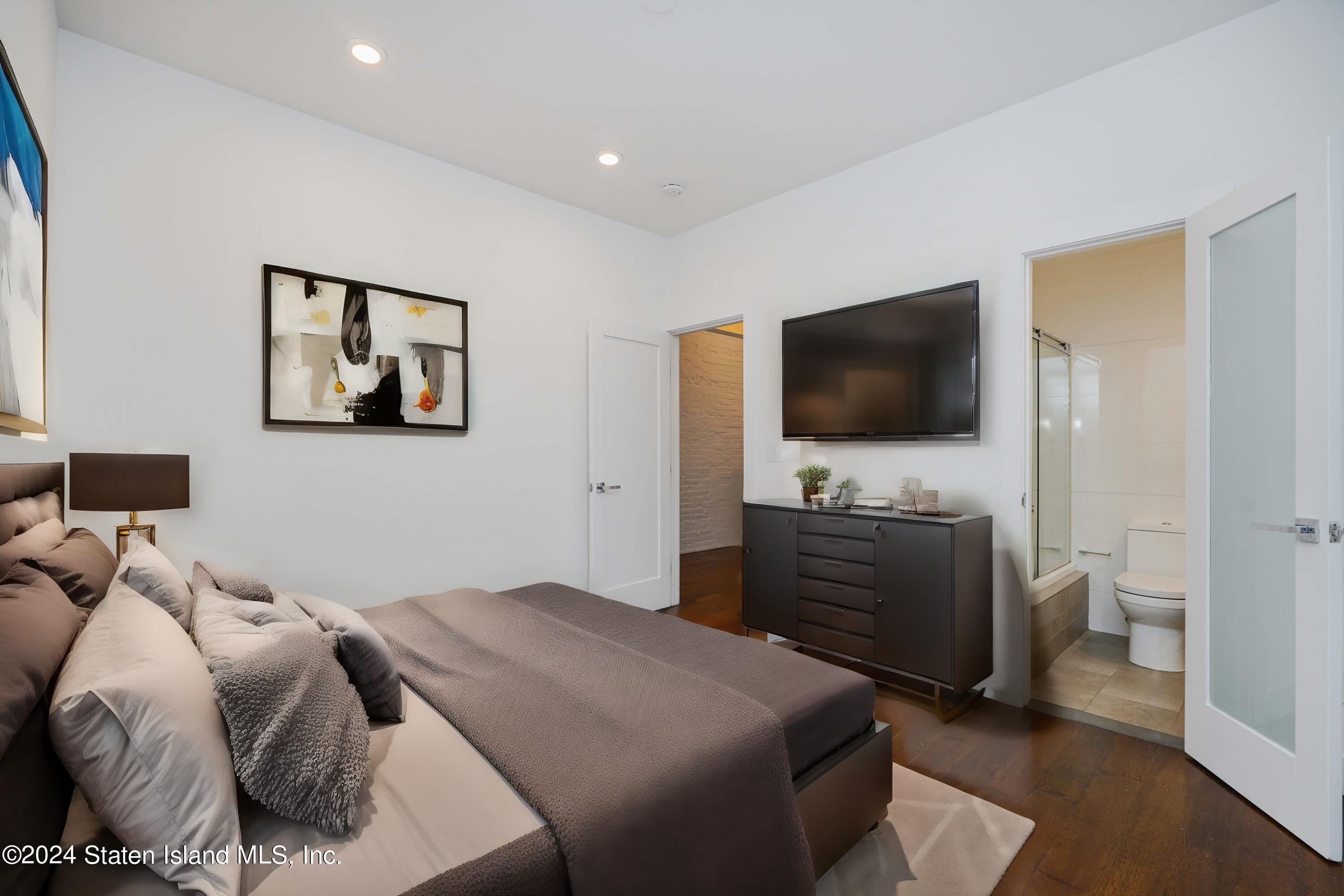 342 W 85th Street #2C, New York, New York image 46