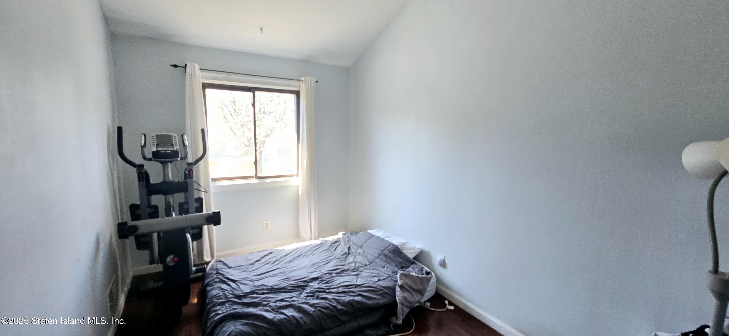 64 Wolkoff Lane, Staten Island, New York image 8