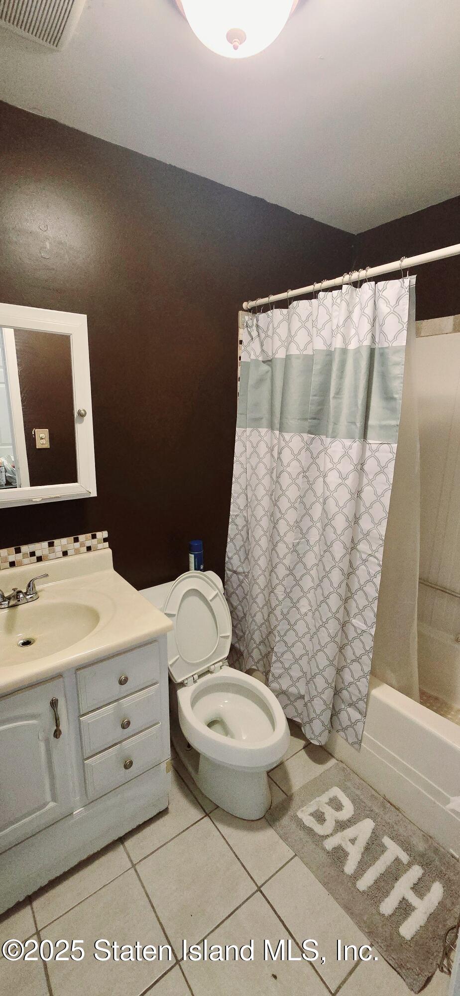 64 Wolkoff Lane, Staten Island, New York image 14