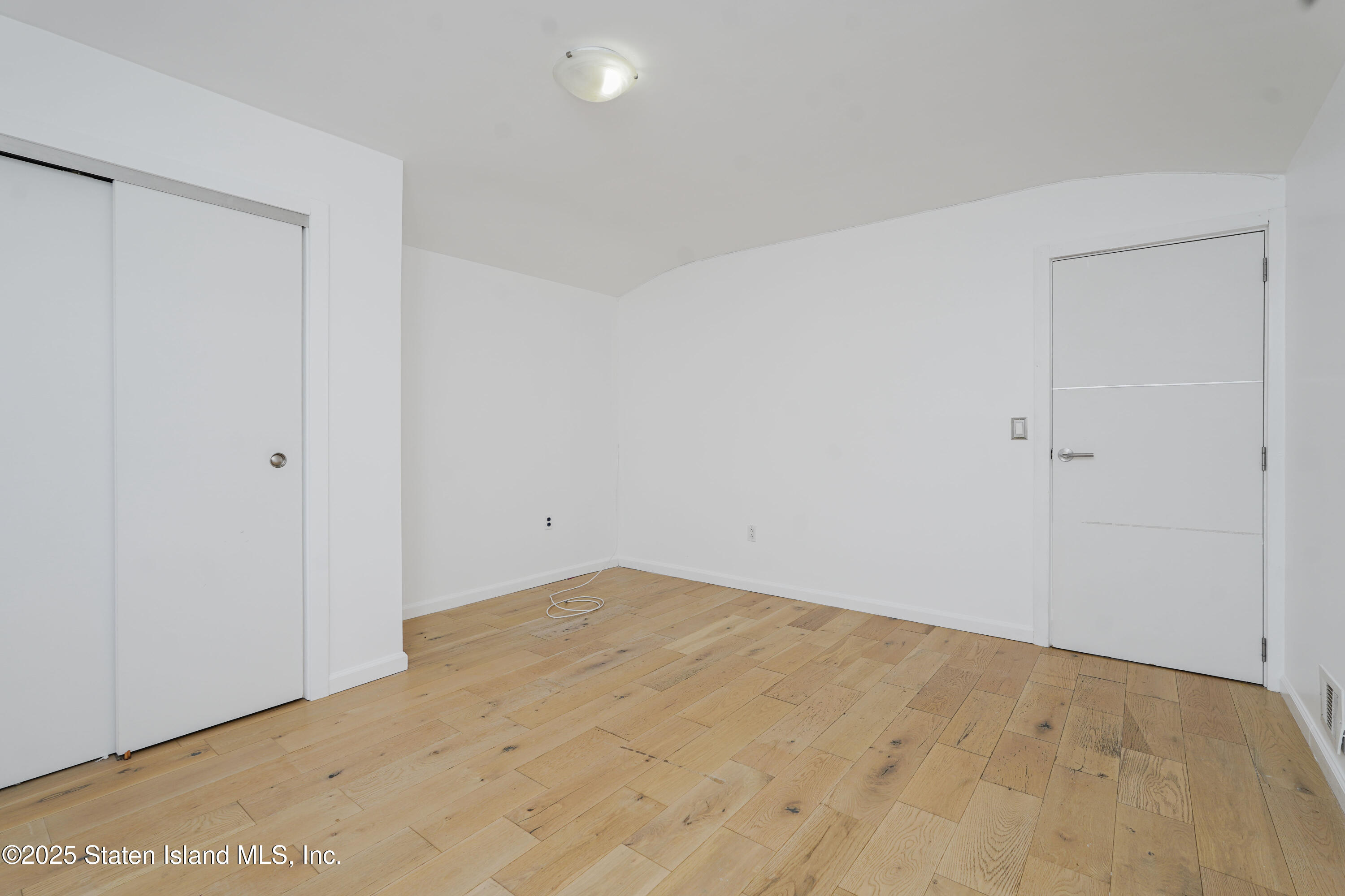 244 Hett Avenue, Staten Island, New York image 13