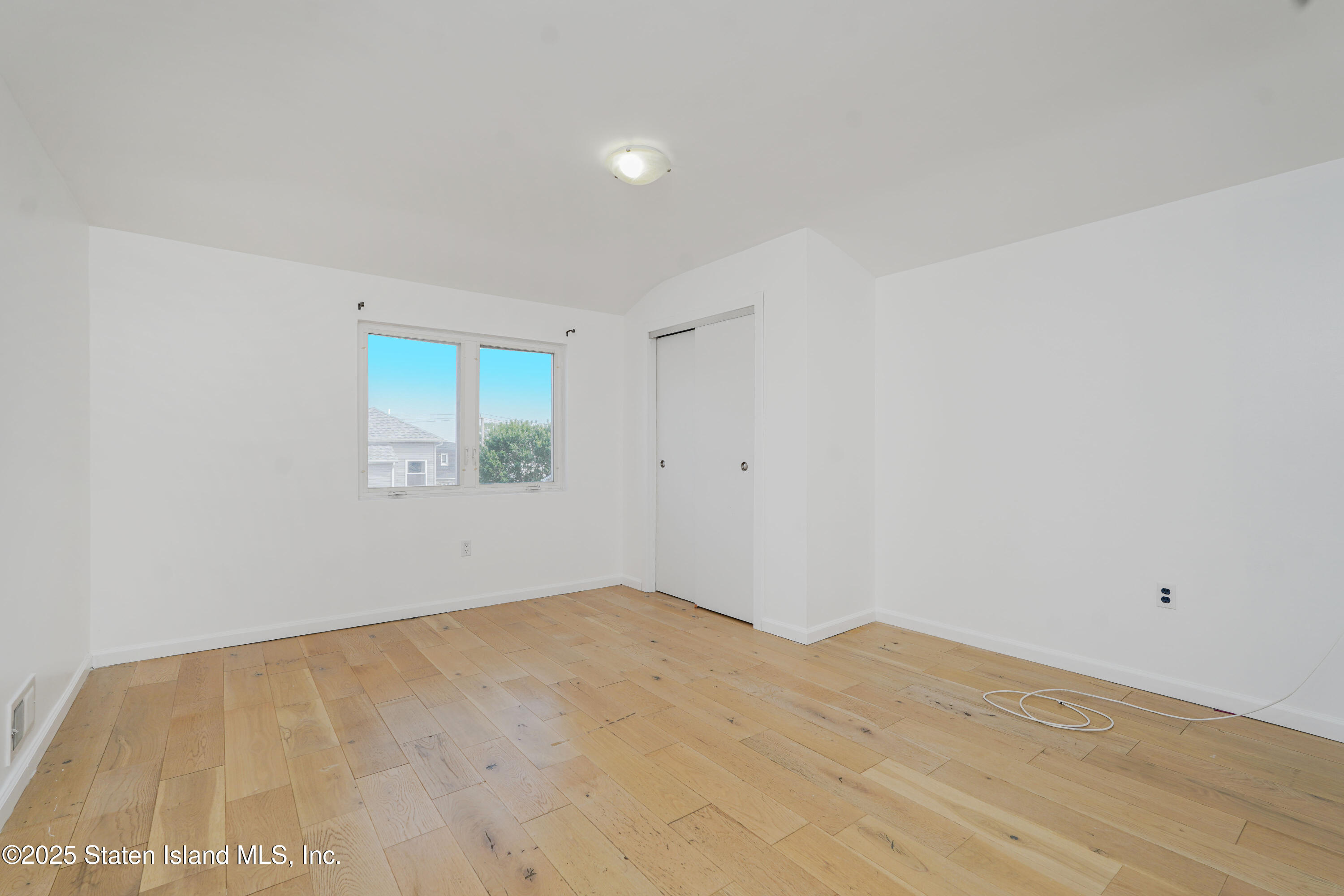 244 Hett Avenue, Staten Island, New York image 9