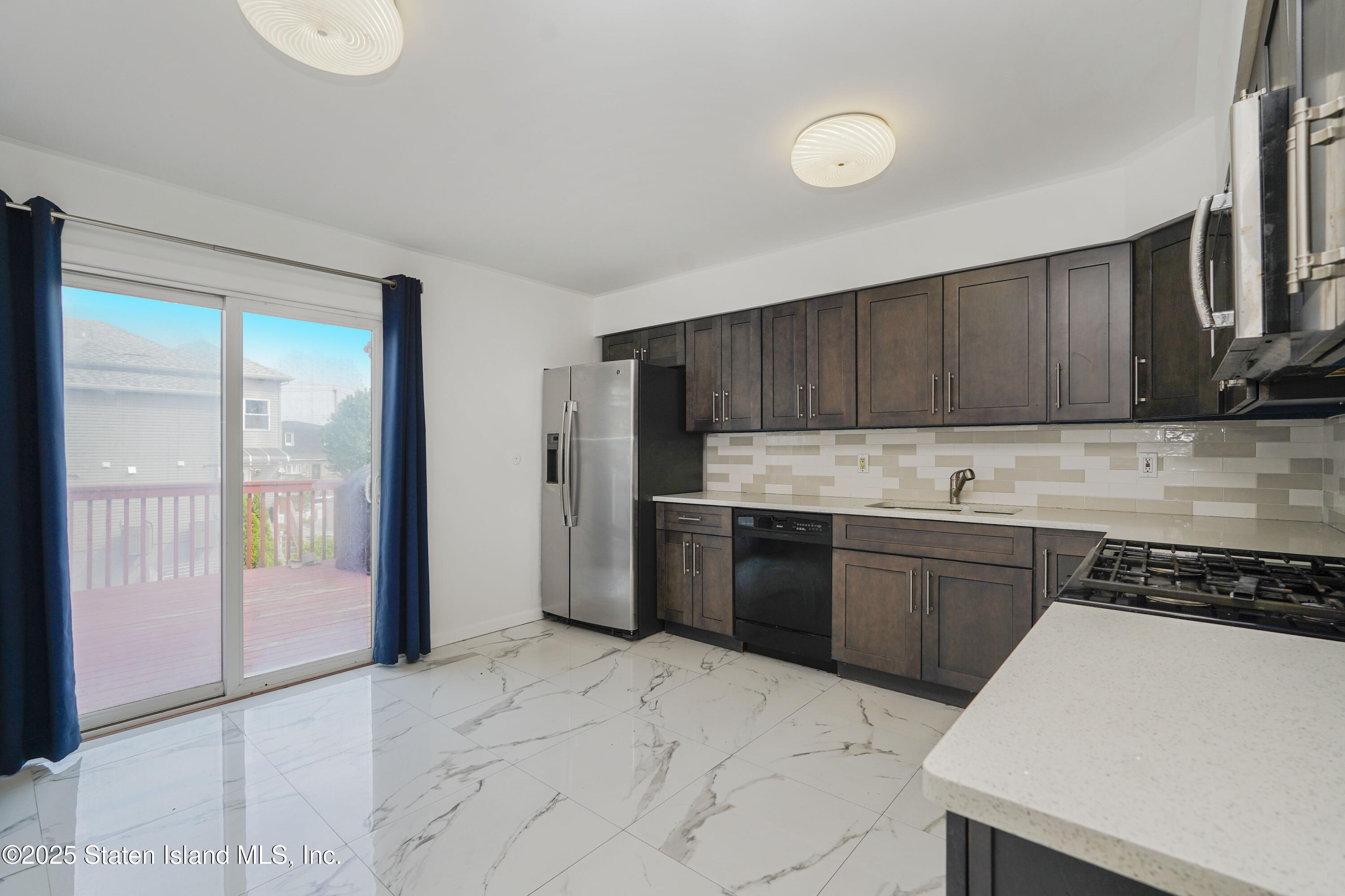244 Hett Avenue, Staten Island, New York image 19