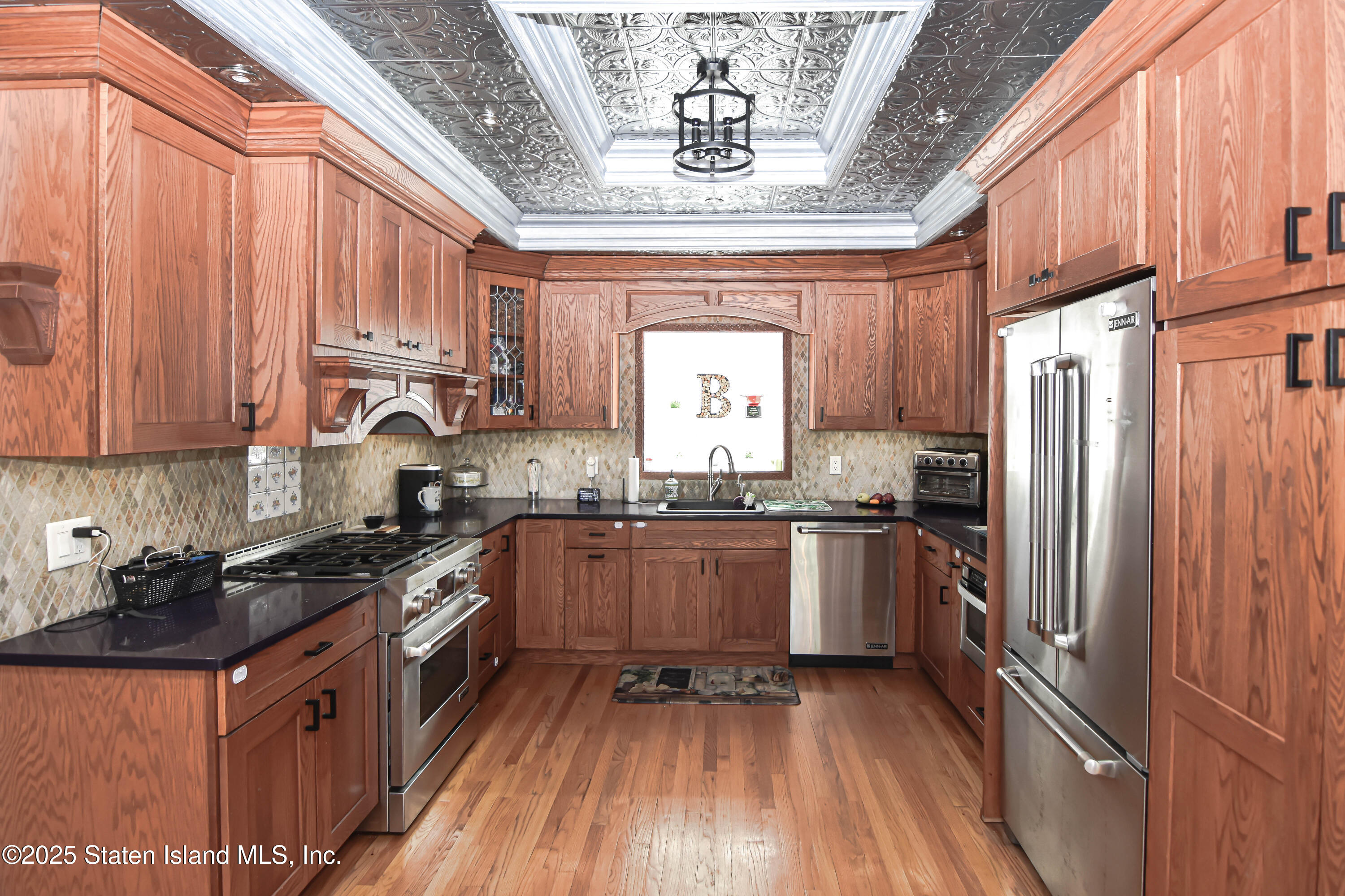 183 Benedict Avenue, Staten Island, New York image 7