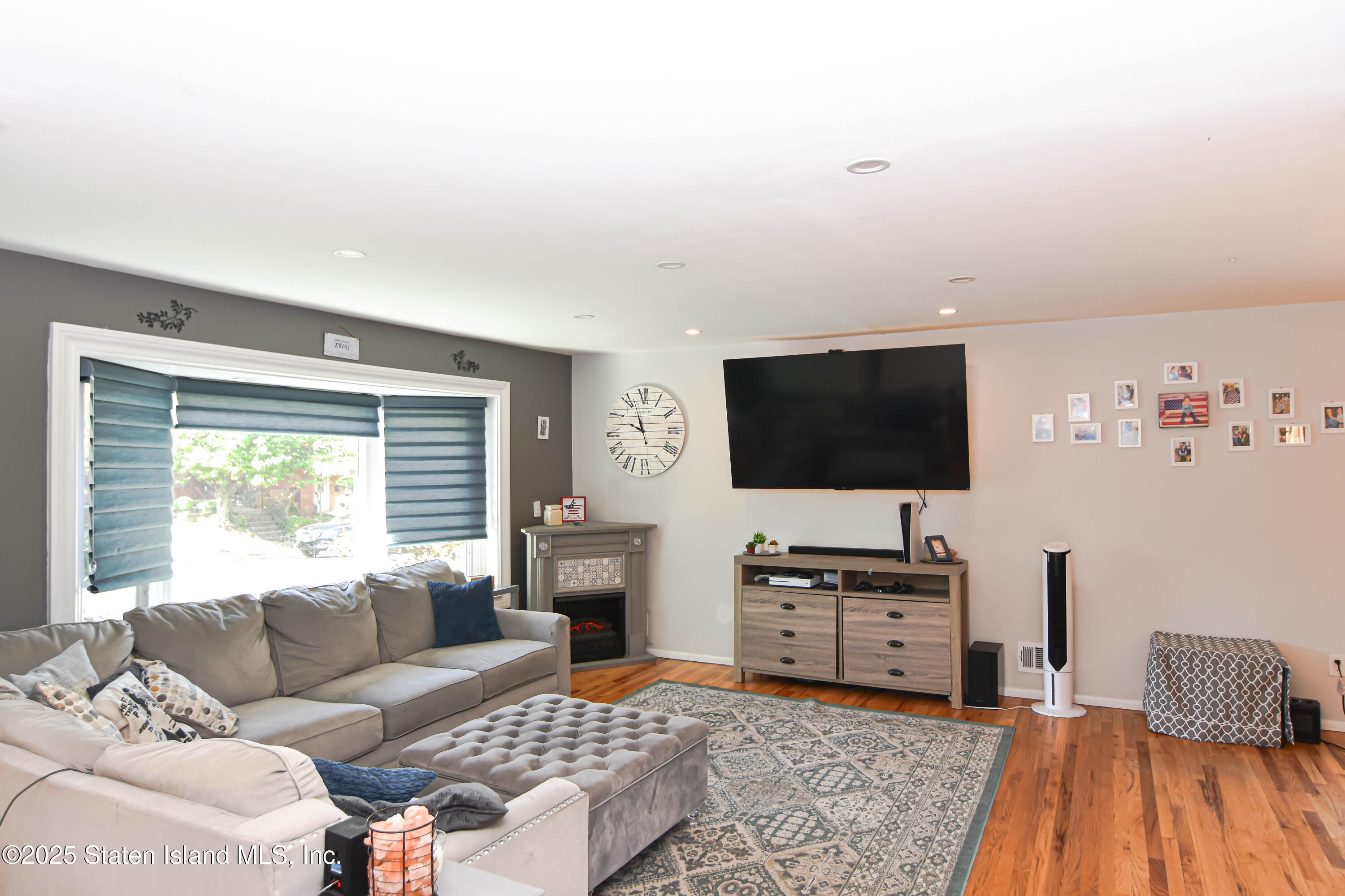 183 Benedict Avenue, Staten Island, New York image 11
