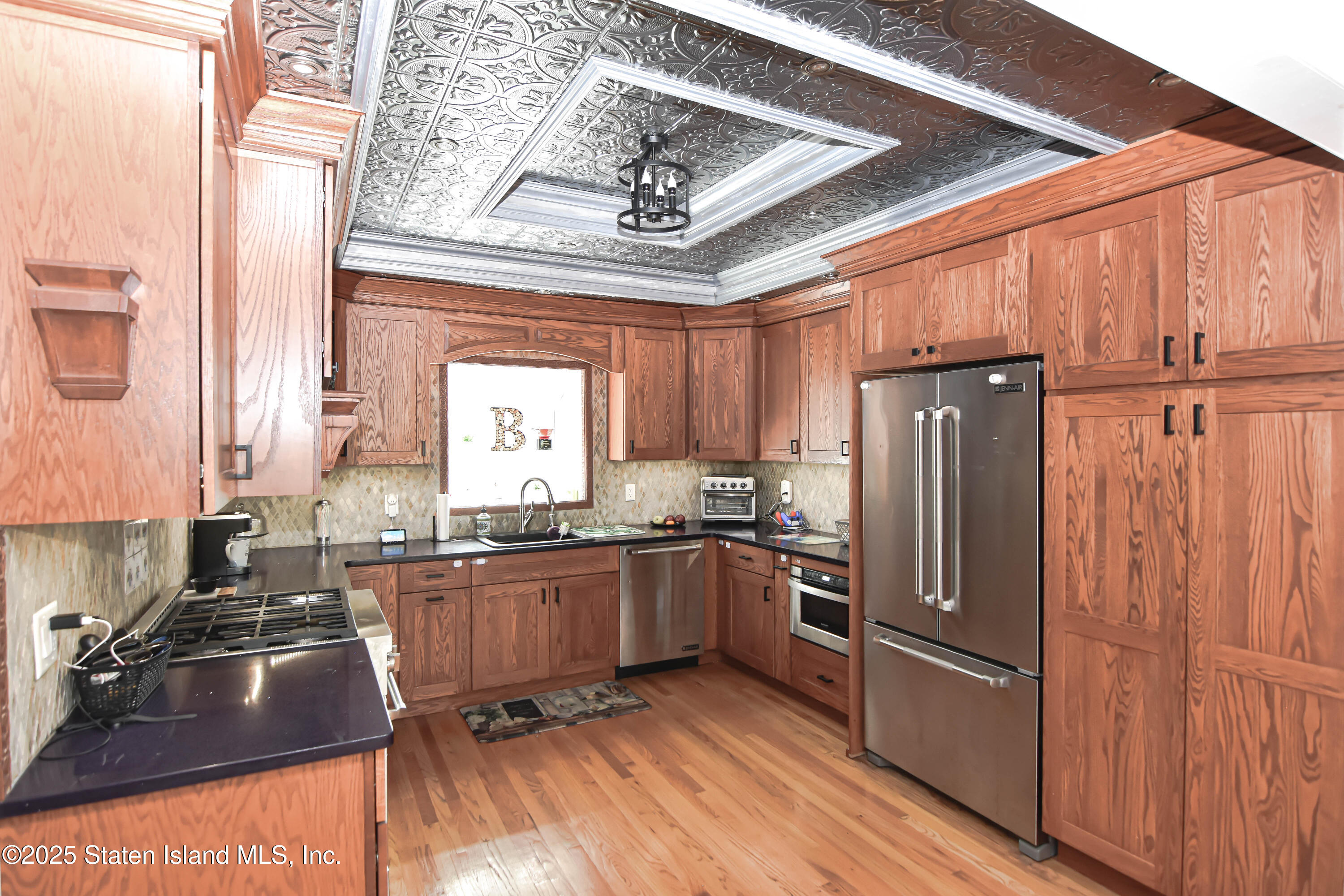 183 Benedict Avenue, Staten Island, New York image 8