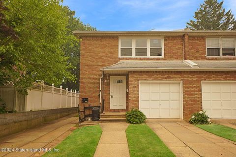 Photo of 12 Dorothea Place #2, Staten Island, NY 10306 (MLS # 2405822)