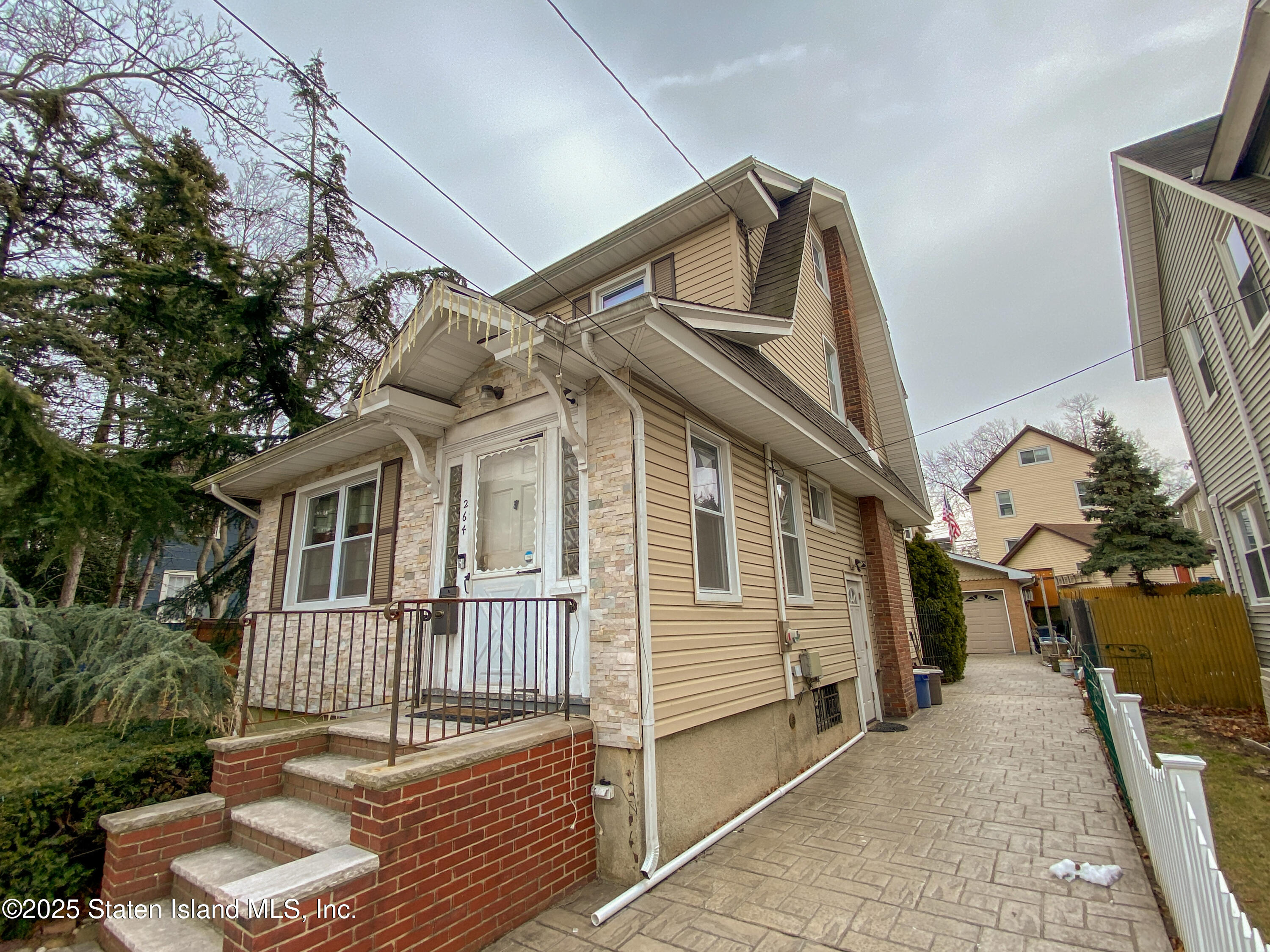 264 Myrtle Avenue, Staten Island, New York image 30