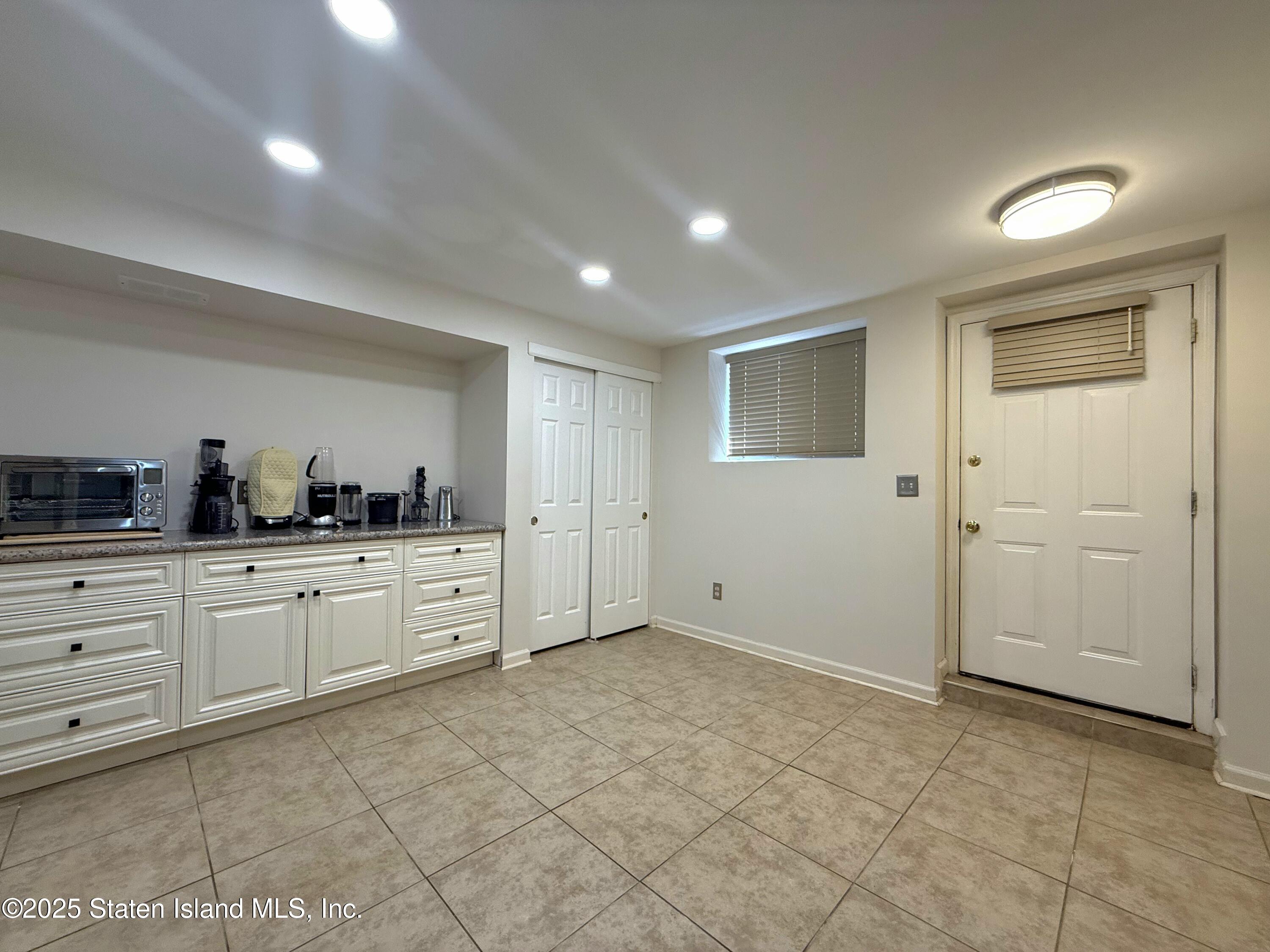 208 Osgood Avenue, Staten Island, New York image 24