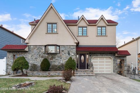 668 Stewart Avenue, Staten Island, NY 10314 - MLS#: 2500329