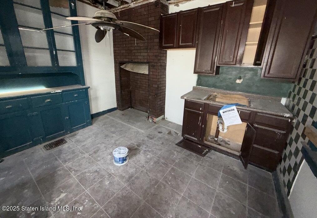 116 Tysen Street, Staten Island, New York image 10