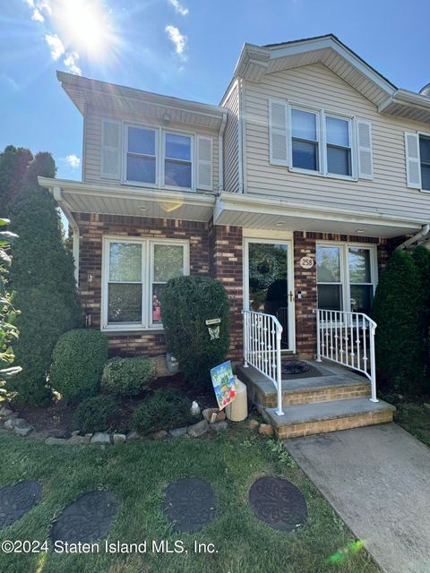 Photo of 258 Milton Avenue, Staten Island, NY 10306 (MLS # 2404326)
