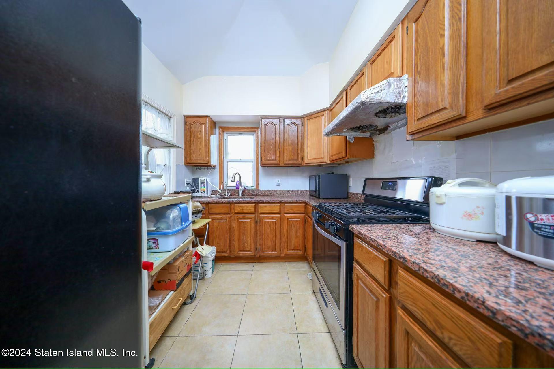 9129 79th Street, Queens, New York image 4