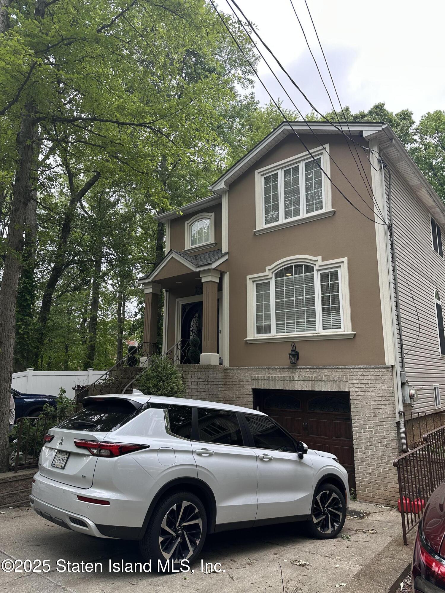 1095 Huguenot Avenue Ave, Staten Island, New York image 3