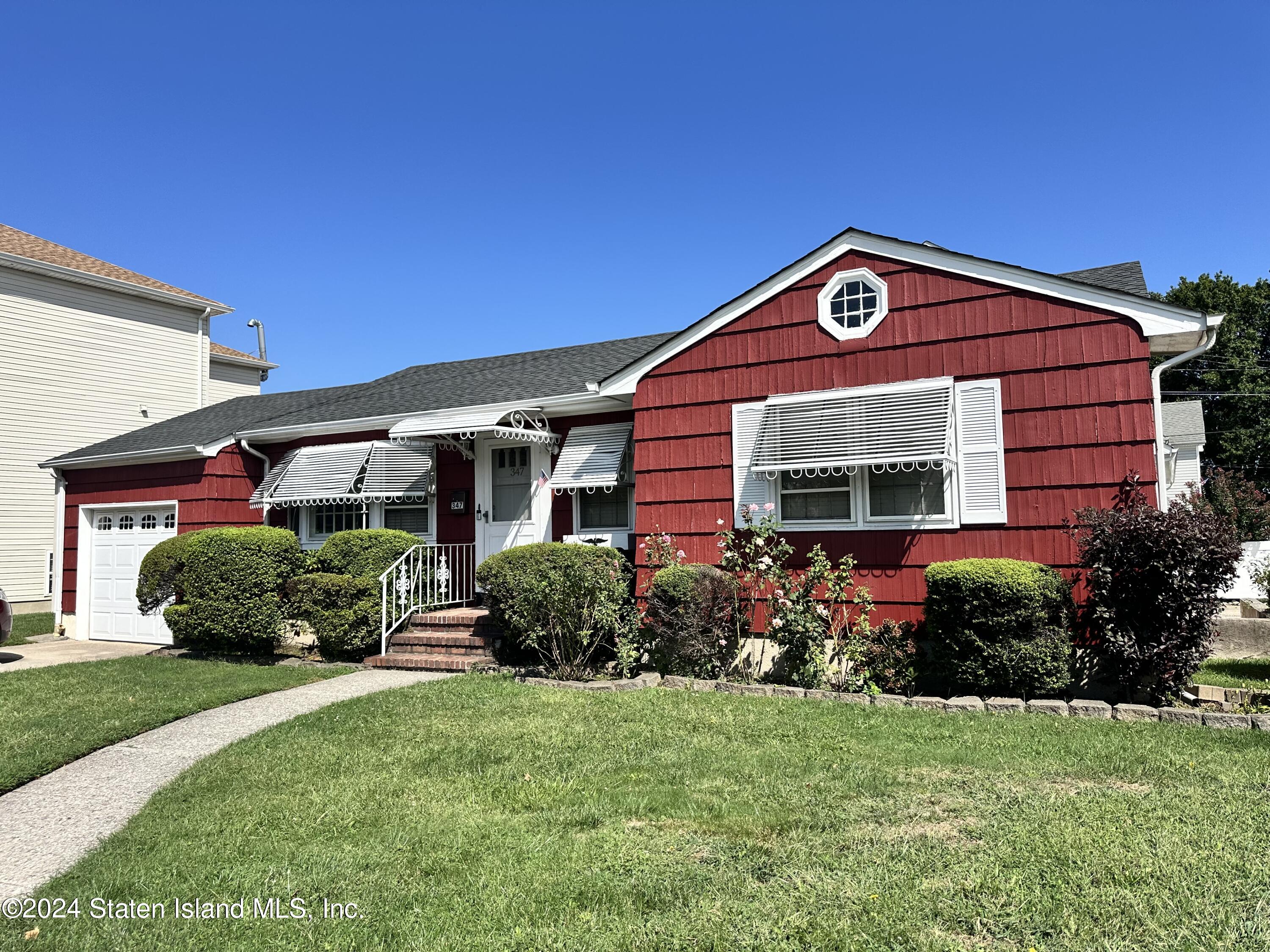 347 Watchogue Road, Staten Island, New York image 1