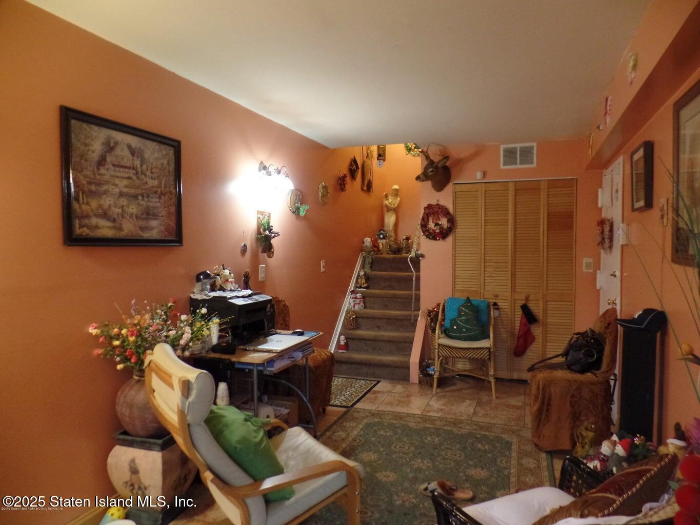 20 Tappen Court, Staten Island, New York image 3