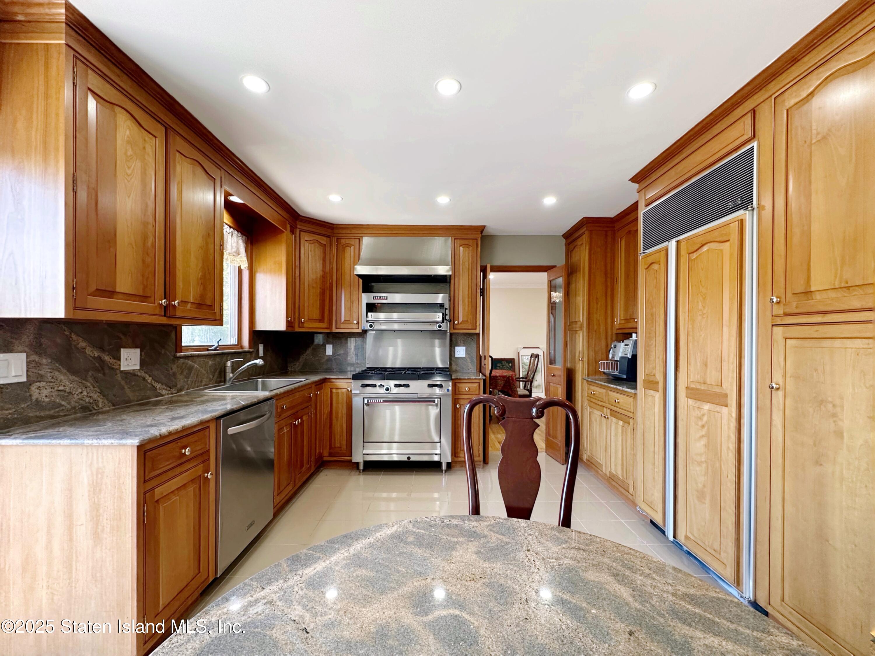 244 Four Corners Road, Staten Island, New York image 16