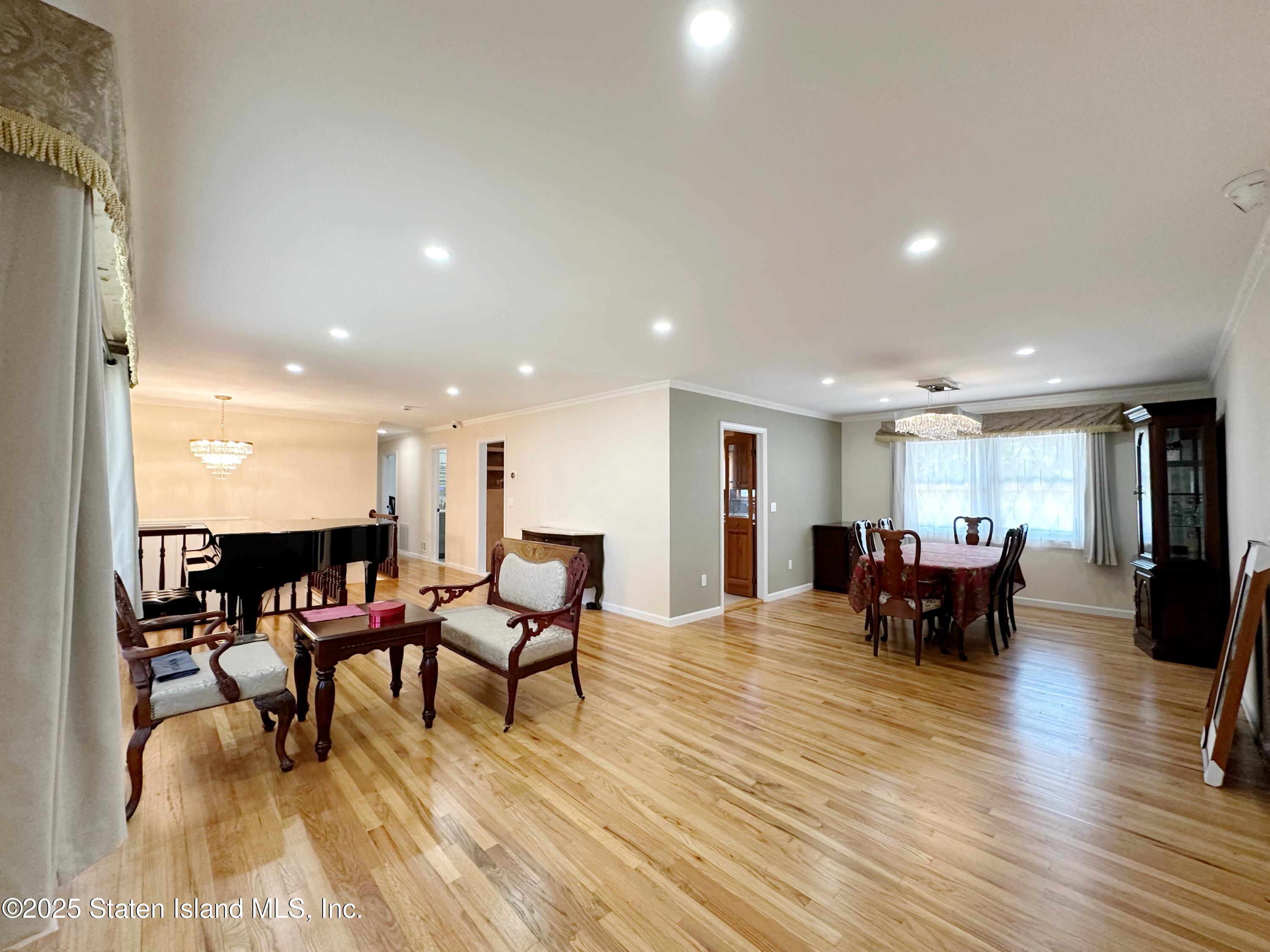 244 Four Corners Road, Staten Island, New York image 3