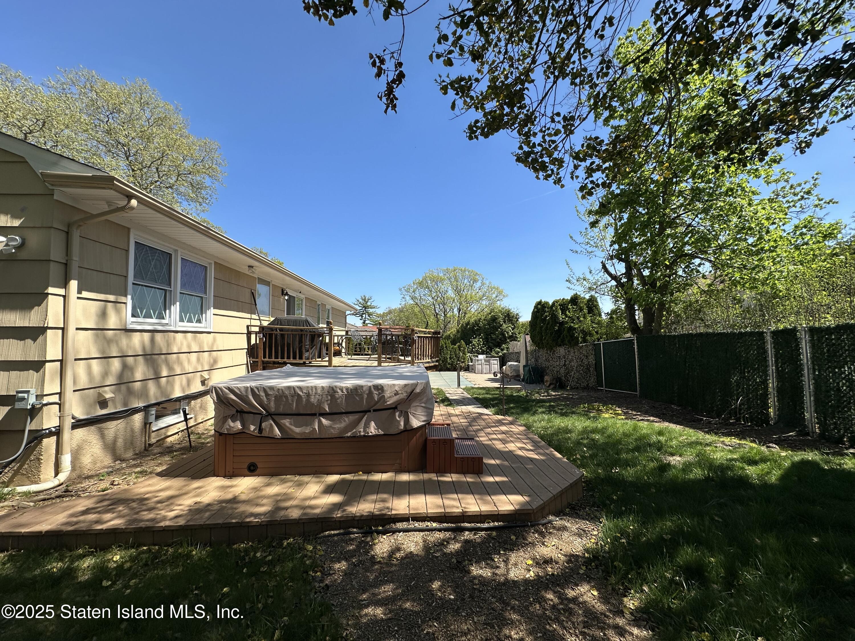 244 Four Corners Road, Staten Island, New York image 39
