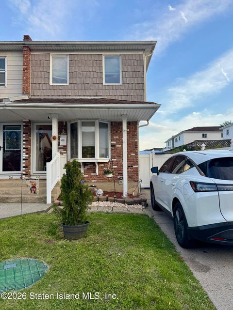 Photo of 28 Cheryl Avenue, Staten Island, NY 10312 (MLS # 2602516)