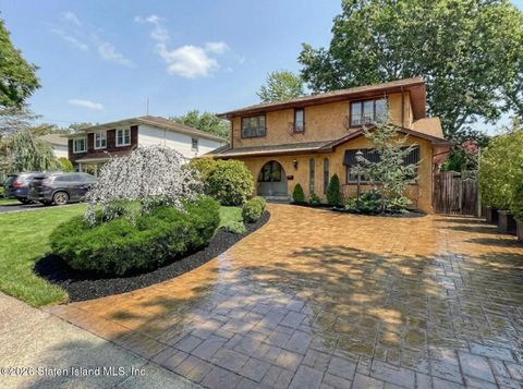 Photo of 3569 Richmond Road, Staten Island, NY 10306 (MLS # 2602317)