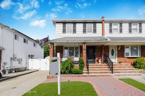 Photo of 47 Alexander Avenue, Staten Island, NY 10312 (MLS # 2403118)