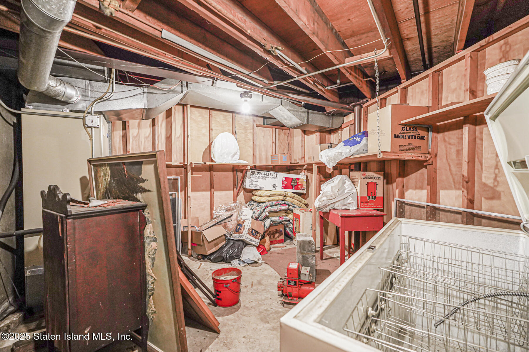 Staten Island, New York 10301, United States, 3 Bedrooms Bedrooms, ,2 BathroomsBathrooms,Residential,Active,216907