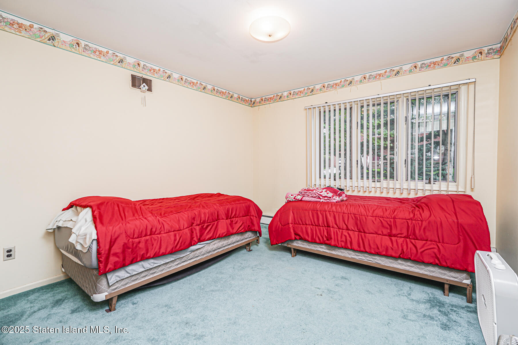 Staten Island, New York 10301, United States, 3 Bedrooms Bedrooms, ,2 BathroomsBathrooms,Residential,Active,216907