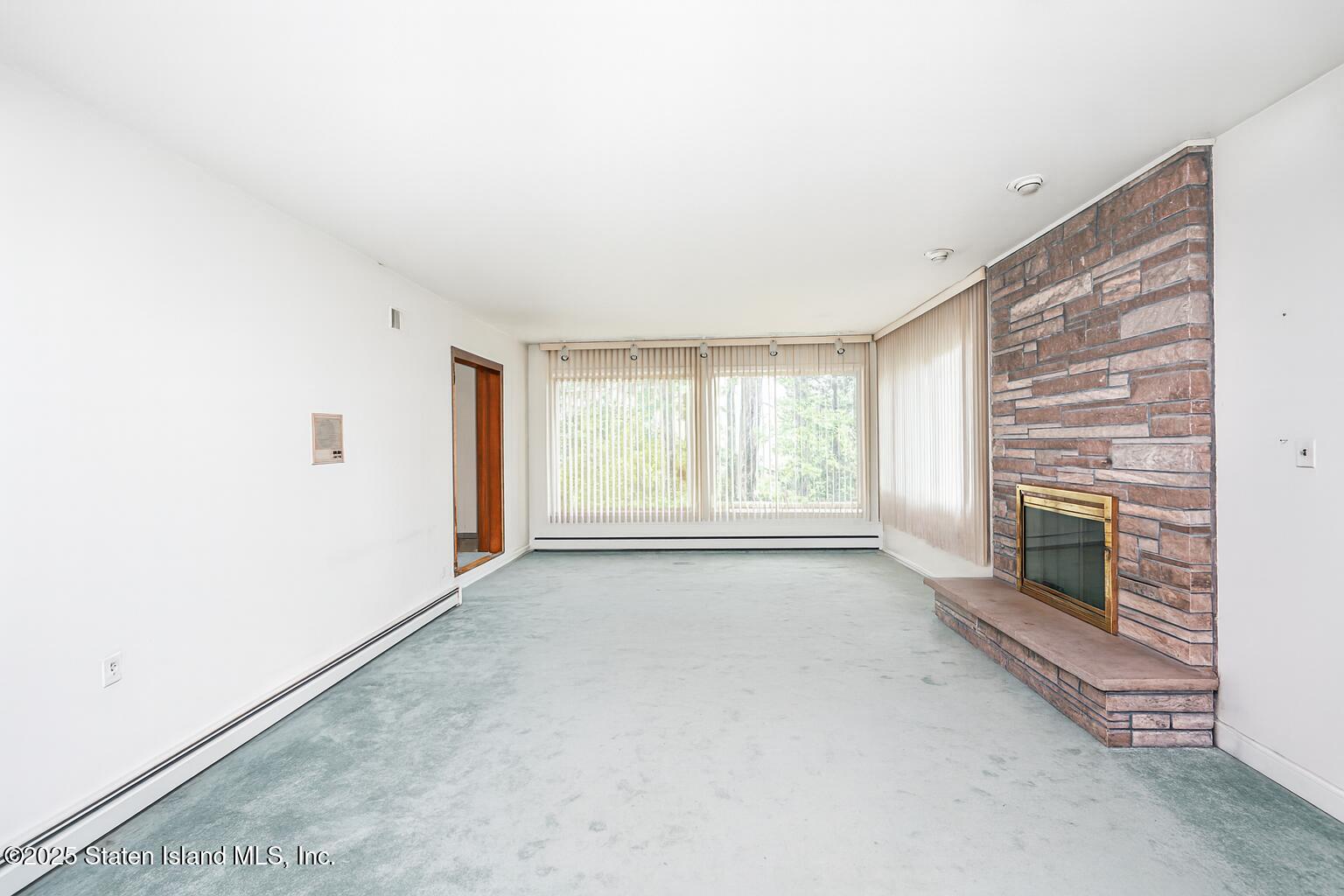 Staten Island, New York 10301, United States, 3 Bedrooms Bedrooms, ,2 BathroomsBathrooms,Residential,Active,216907