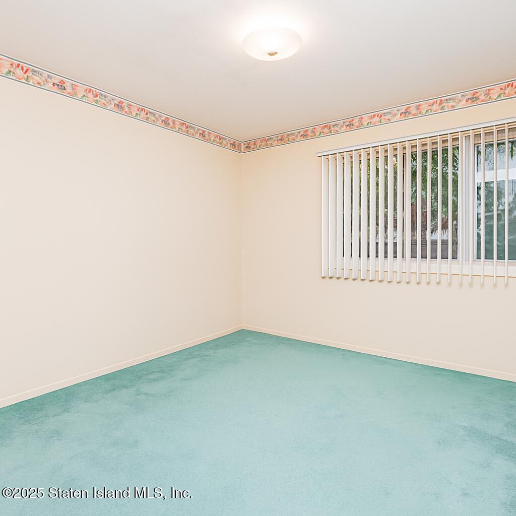 Staten Island, New York 10301, United States, 3 Bedrooms Bedrooms, ,2 BathroomsBathrooms,Residential,Active,216907