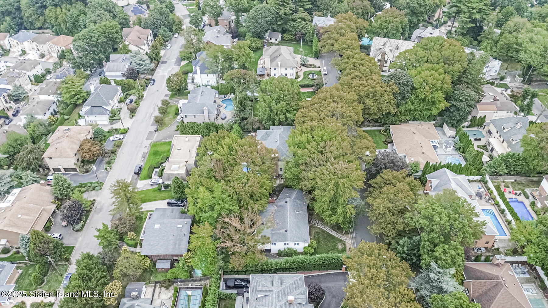 Staten Island, New York 10301, United States, 3 Bedrooms Bedrooms, ,2 BathroomsBathrooms,Residential,Active,216907