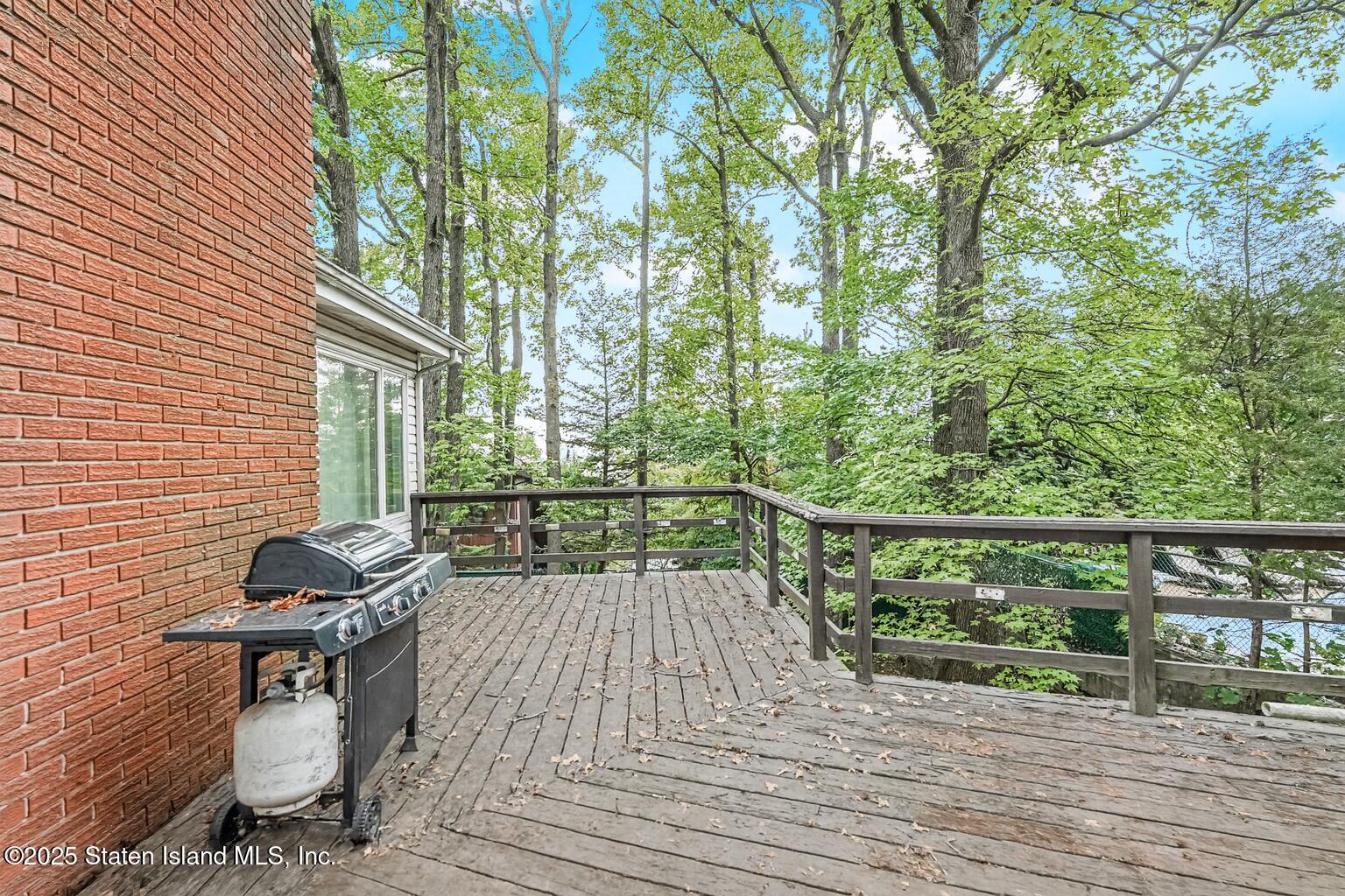 Staten Island, New York 10301, United States, 3 Bedrooms Bedrooms, ,2 BathroomsBathrooms,Residential,Active,216907