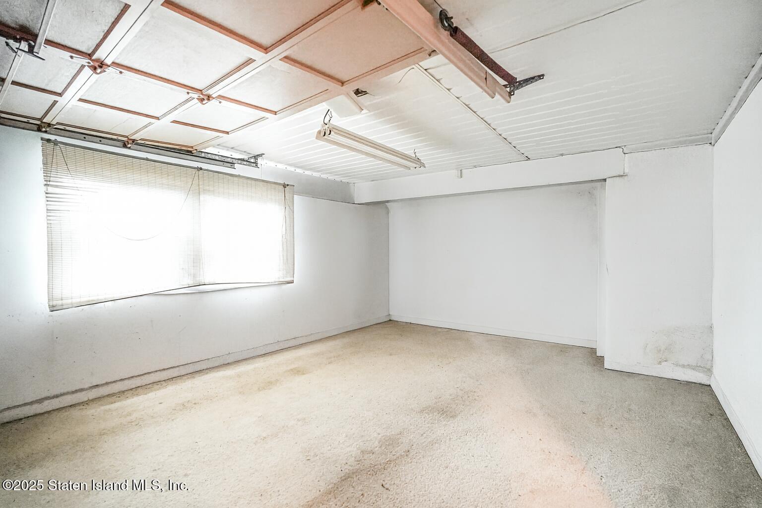 Staten Island, New York 10301, United States, 3 Bedrooms Bedrooms, ,2 BathroomsBathrooms,Residential,Active,216907