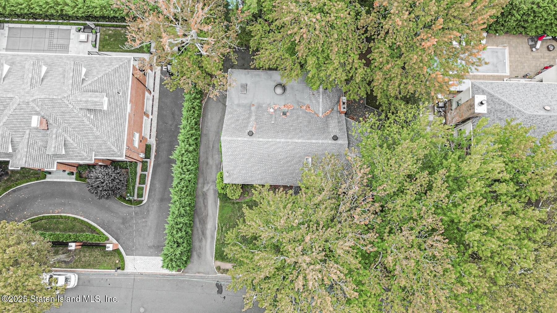 Staten Island, New York 10301, United States, 3 Bedrooms Bedrooms, ,2 BathroomsBathrooms,Residential,Active,216907