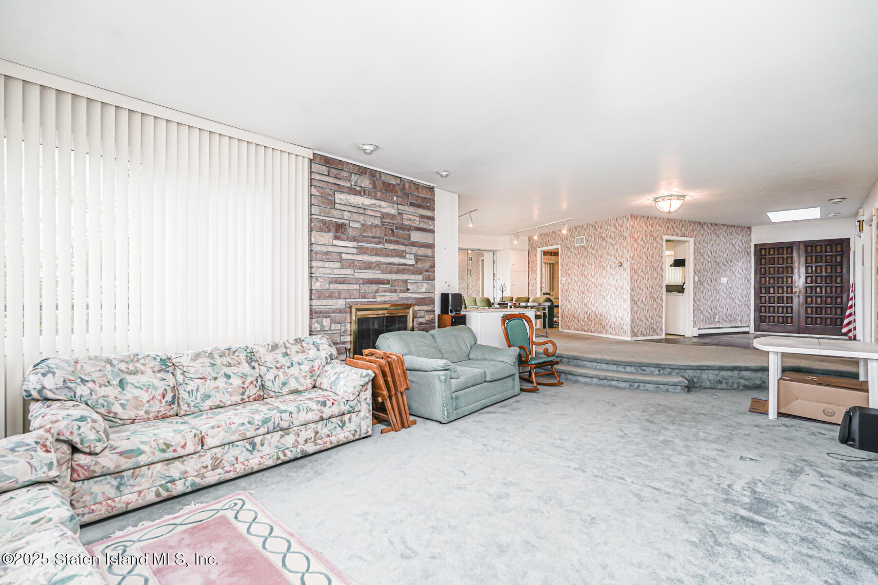 Staten Island, New York 10301, United States, 3 Bedrooms Bedrooms, ,2 BathroomsBathrooms,Residential,Active,216907