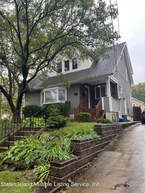 Photo of 166 Bancroft Avenue, Staten Island, NY 10306 (MLS # 1164500)