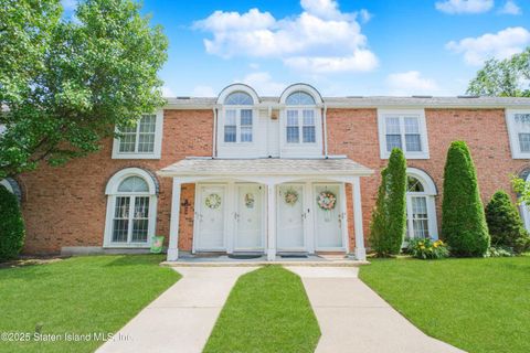 Photo of 51 Village Lane #A, Staten Island, NY 10312 (MLS # 2503613)