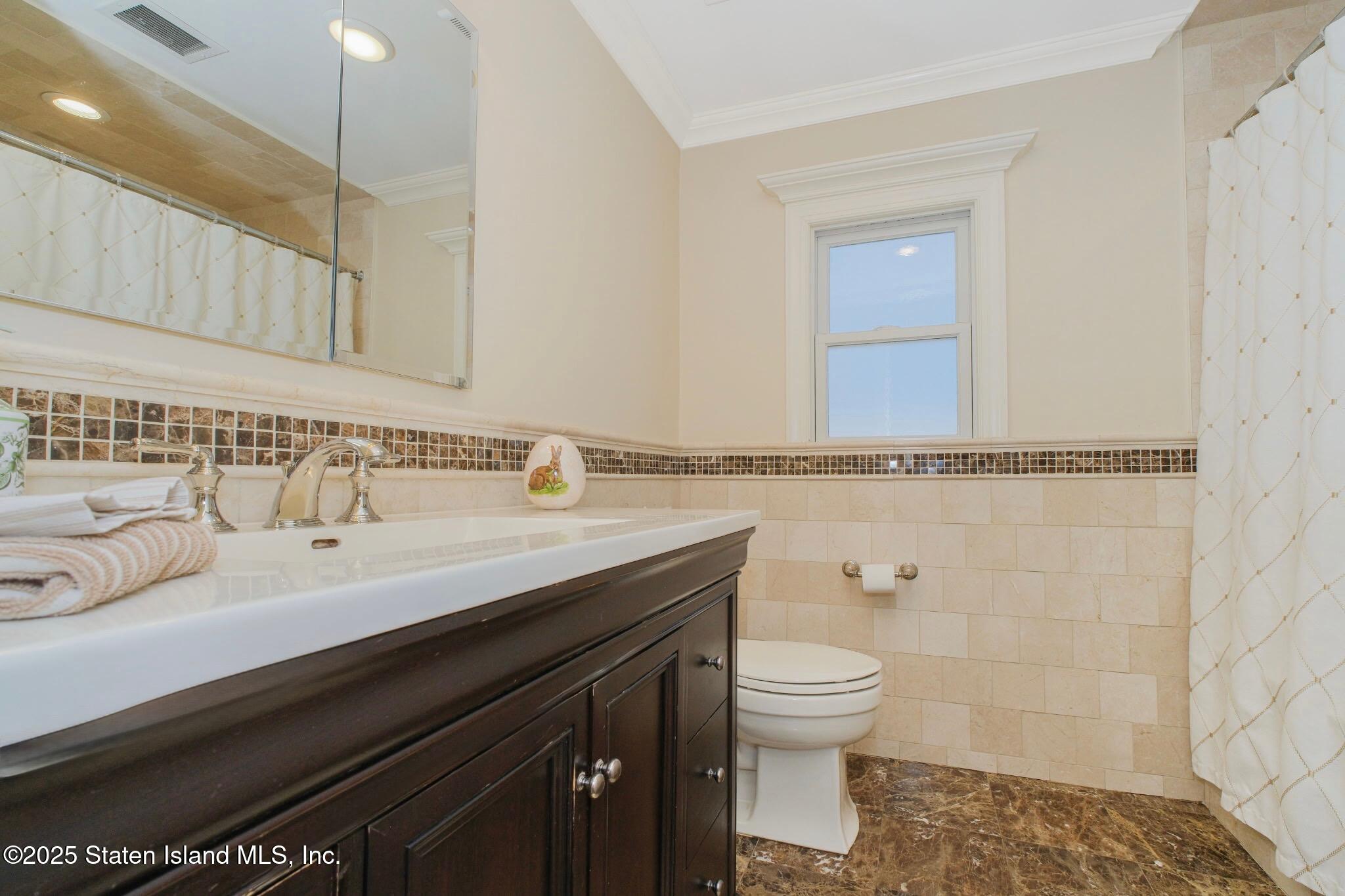 269 Chesterton Avenue, Staten Island, New York image 12