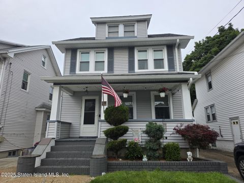 Photo of 57 Burnside Avenue, Staten Island, NY 10302 (MLS # 2503796)